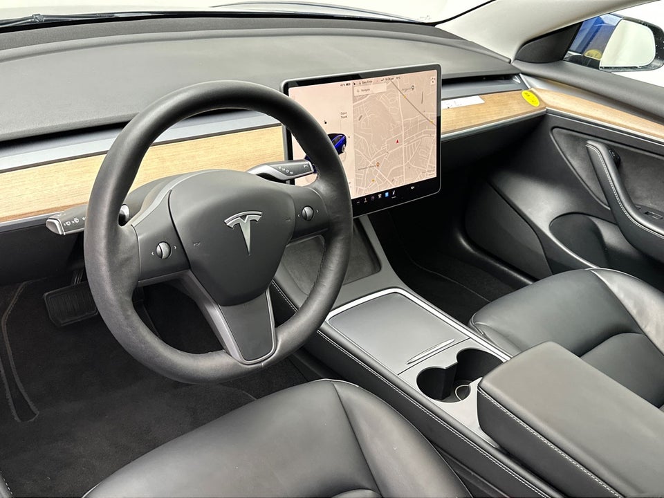 Tesla Model 3 Long Range AWD 4d