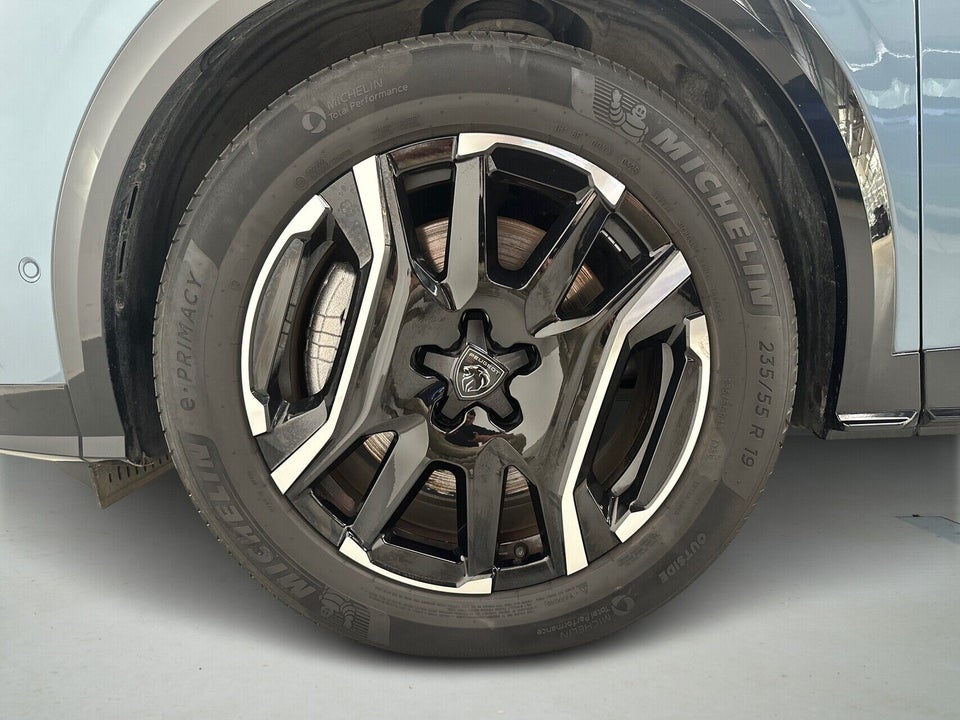 Peugeot e-5008 77 GT Pack AWD 7prs 5d