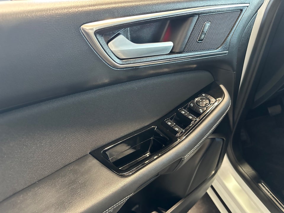 Ford S-MAX 2,0 EcoBlue Titanium aut. Van 5d