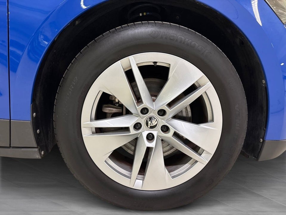 Skoda Enyaq 60 iV Plus 5d