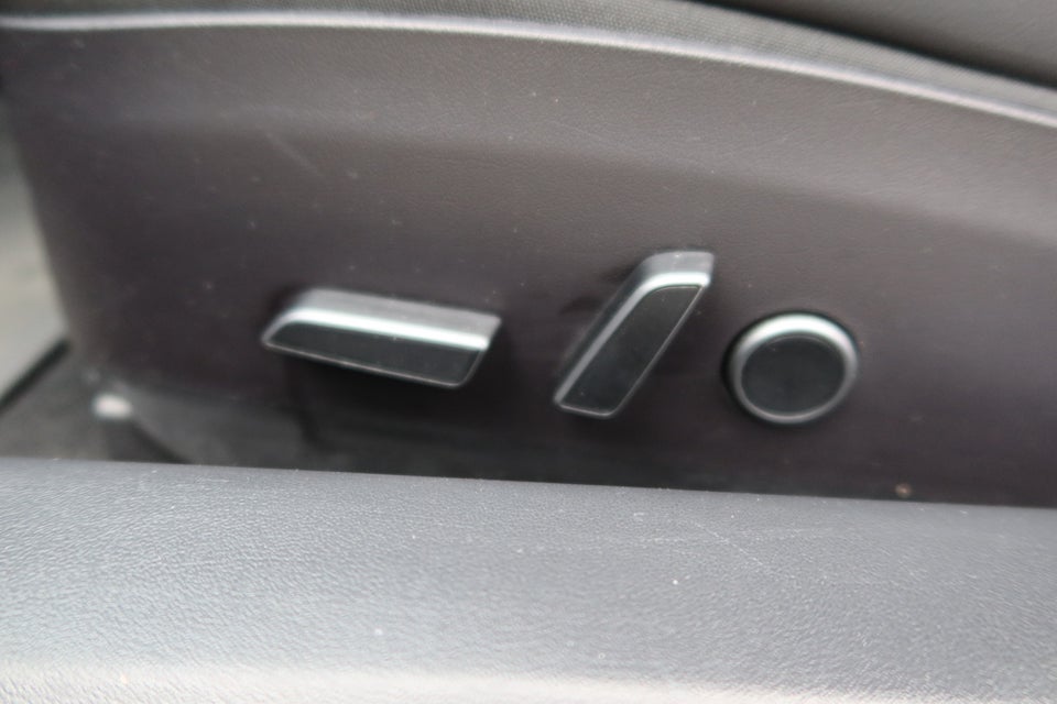 Tesla Model 3 Long Range AWD 4d