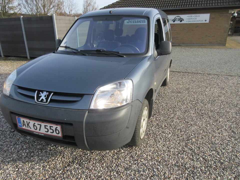 Peugeot Partner 1,4 XR Combi 5 5d