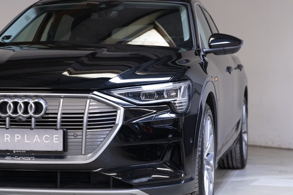 Audi e-tron 55 quattro 5d