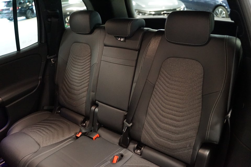 Mercedes EQB300 Progressive 4Matic 5d