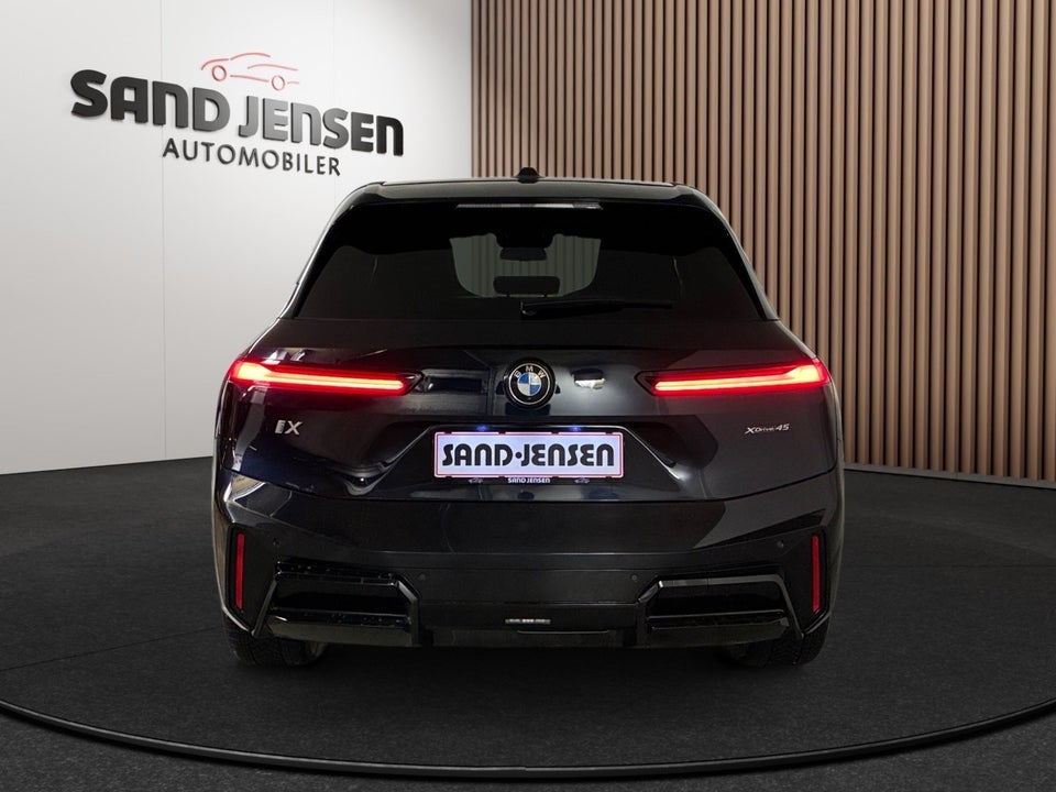 BMW iX xDrive45 M-Sport 5d