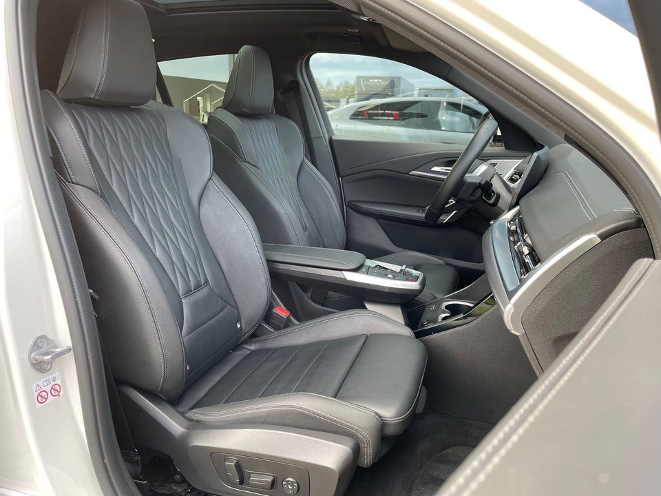 BMW iX2 xDrive30 M-Sport 5d