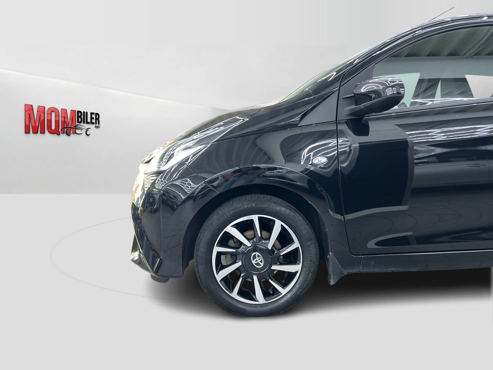 Toyota Aygo 1,0 VVT-i x-black 5d