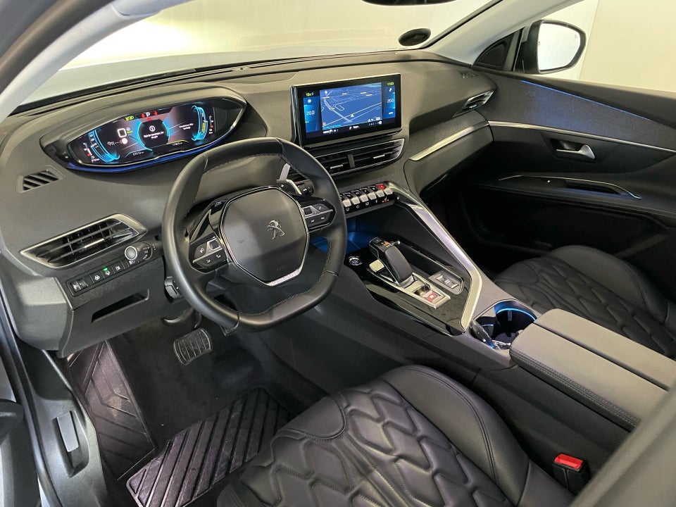 Peugeot 3008 1,6 Hybrid Allure Pack Limited EAT8 5d