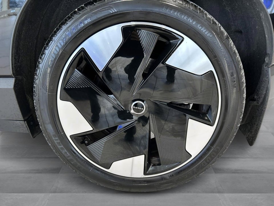 Volvo EX30 Extended Range Ultra 5d