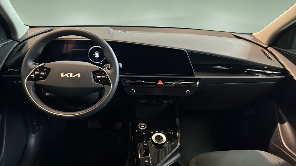 Kia Niro 64 EV Access 5d