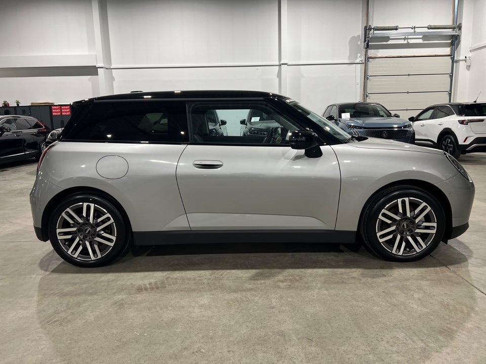 MINI Cooper E Classic Trim S 3d