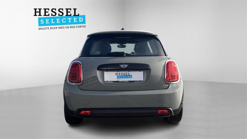 MINI Cooper SE Essential 3d