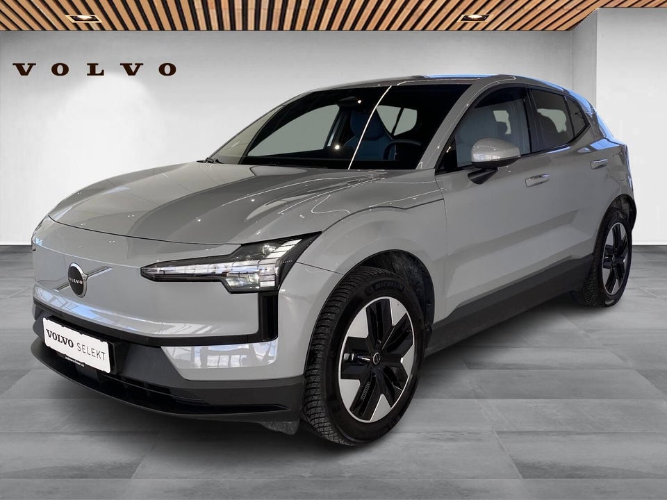 Volvo EX30 Extended Range Core 5d