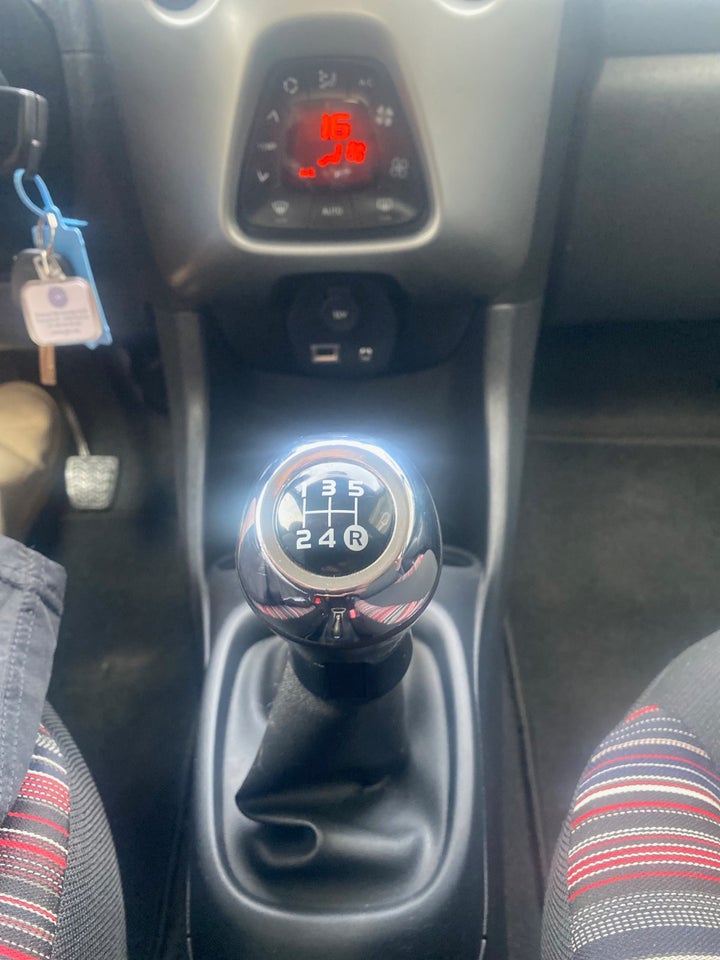 Citroën C1 1,2 PureTech Shine Airscape 5d