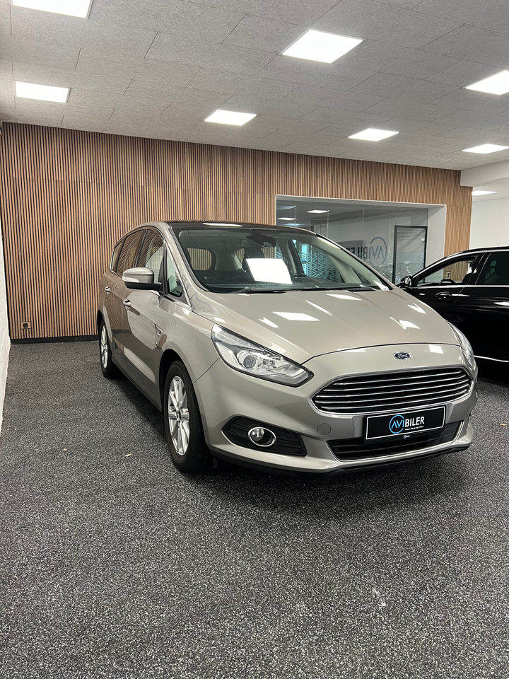 Ford S-MAX 2,0 TDCi 150 Titanium aut. 5d