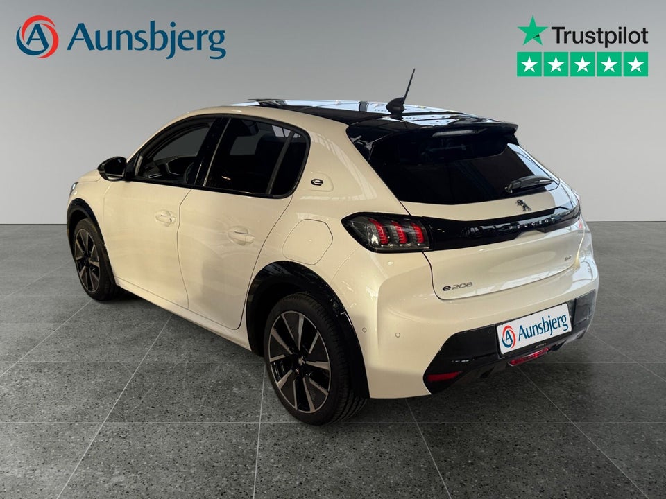 Peugeot e-208 50 GT Pack 5d