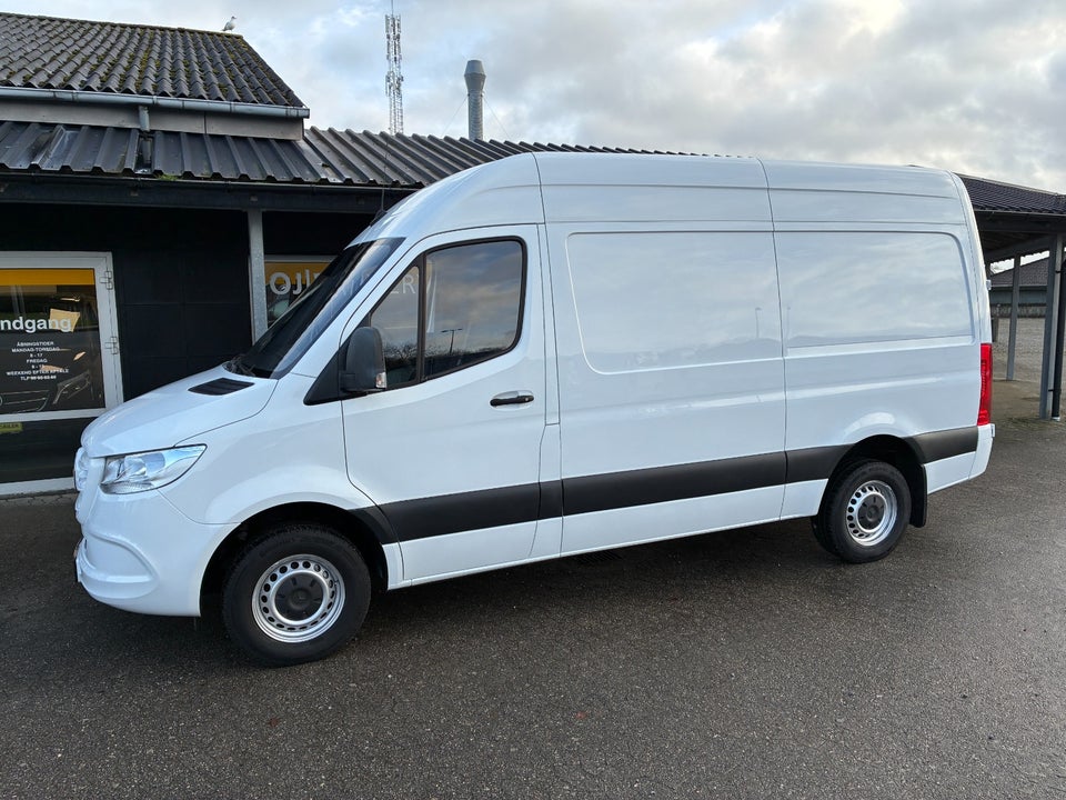 Mercedes Sprinter 316 2,2 CDi A2 Kassevogn aut. RWD