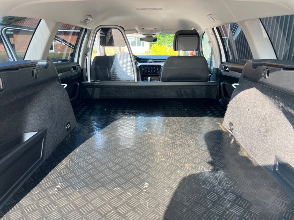 VW Passat 2,0 TDi 150 Business High Variant DSG Van 5d