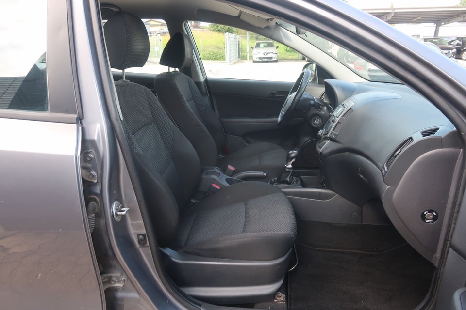 Hyundai i30 1,6 CRDi 90 Comfort CW 5d