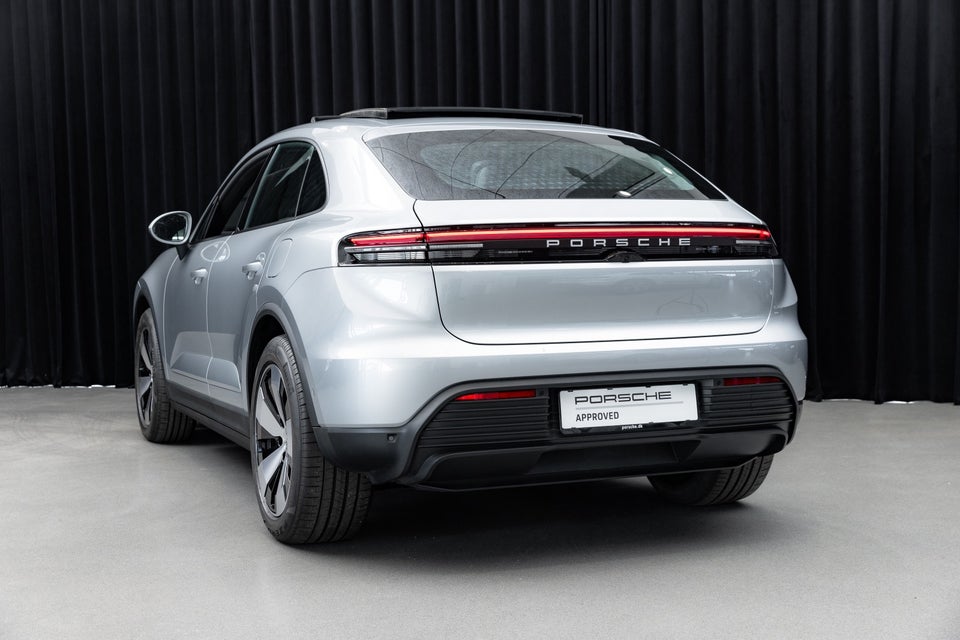 Porsche Macan 5d