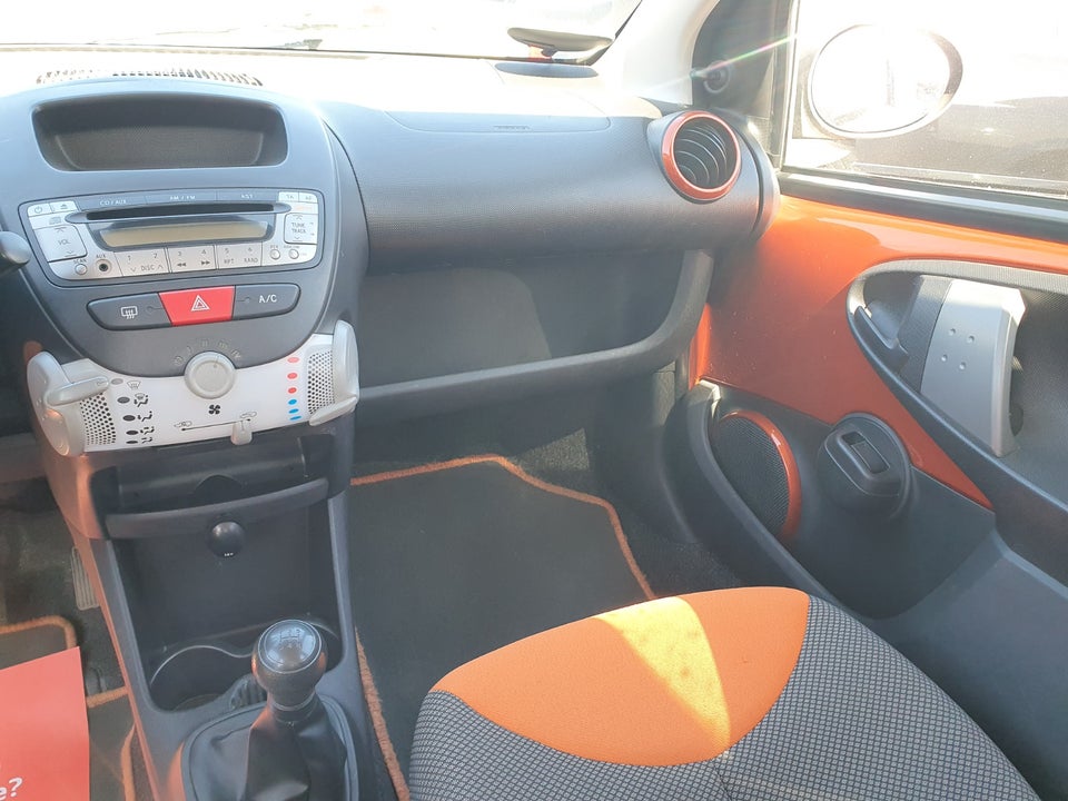 Toyota Aygo 1,0 VVT-i T2 5d
