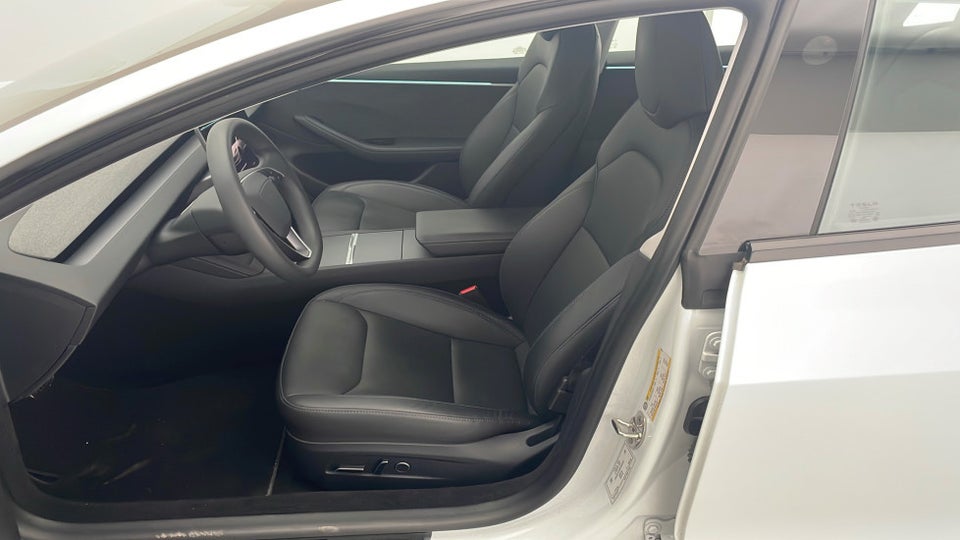 Tesla Model 3 Long Range AWD 4d