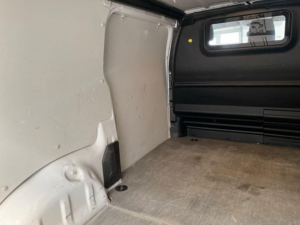 Toyota ProAce 2,0 D 144 Medium Comfort Master 4d