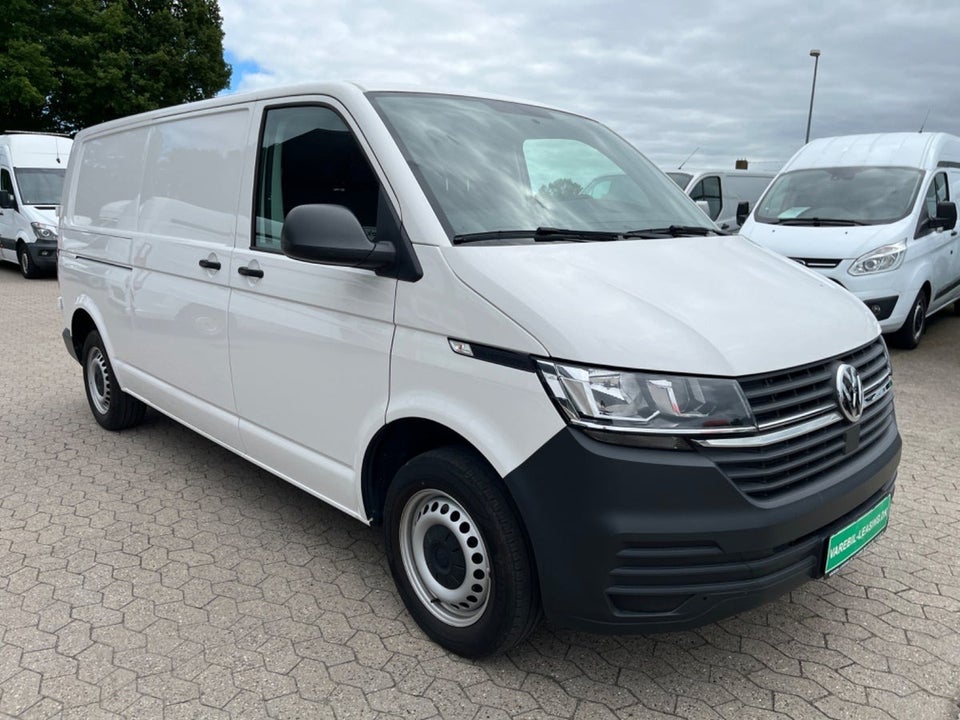 VW Transporter 2,0 TDi 110 Kassevogn lang