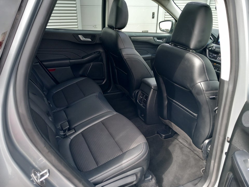 Ford Kuga 2,5 PHEV Titanium X CVT 5d