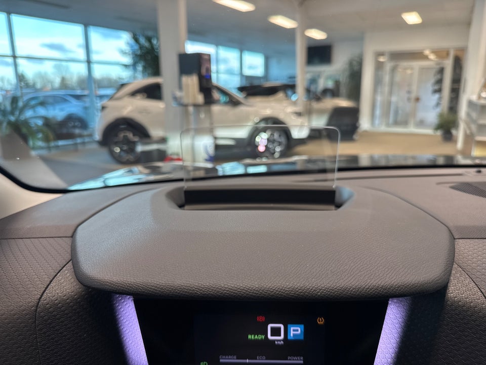 Citroën ë-C4 X 50 Shine 4d