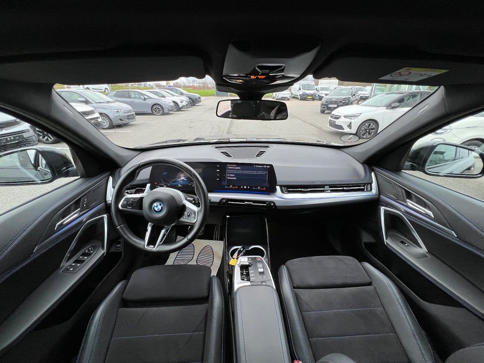 BMW iX1 eDrive20 M-Sport 5d