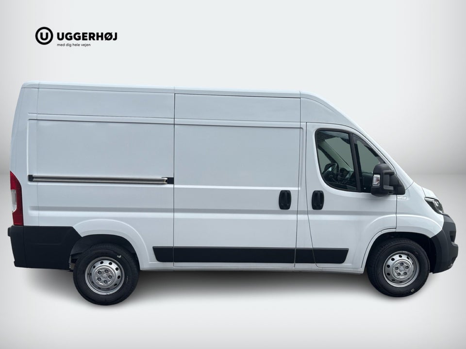 Peugeot Boxer 435 2,2 BlueHDi 165 L2H2 Premium