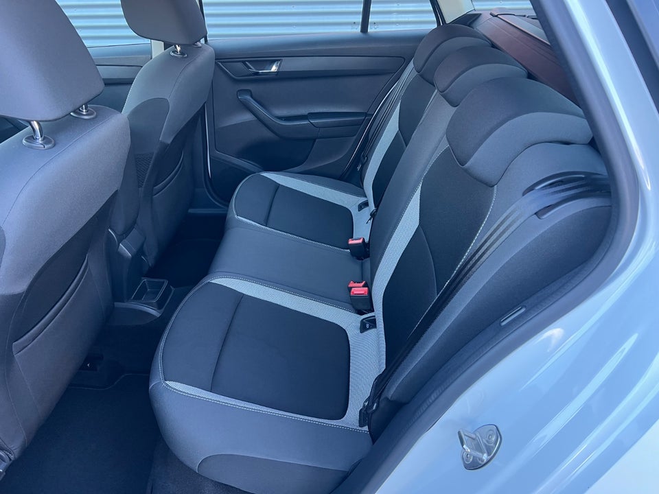 Skoda Fabia 1,0 TSi 110 Active Combi DSG 5d