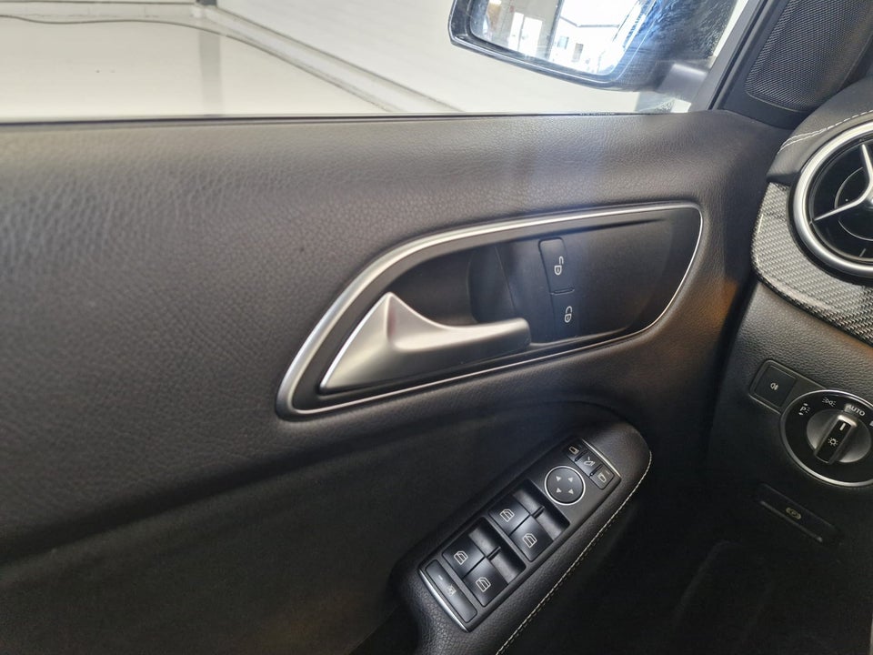 Mercedes B180 1,6 AMG Line aut. 5d