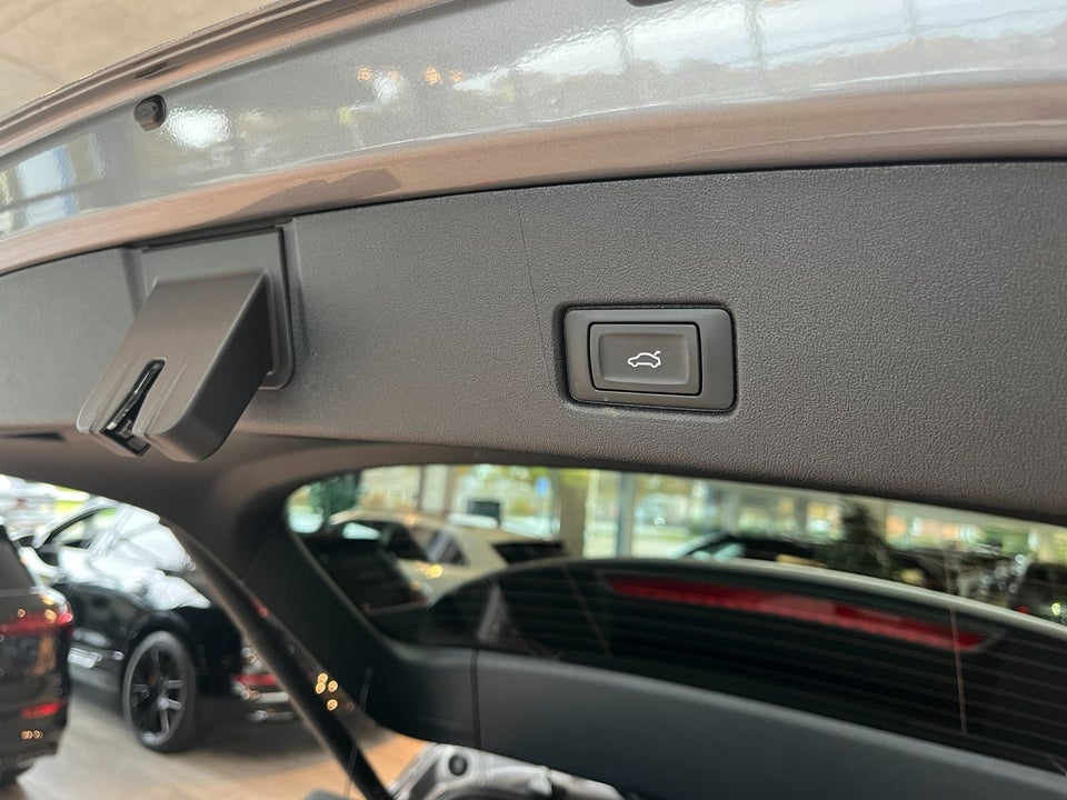 Audi Q4 e-tron 45 S-line 5d