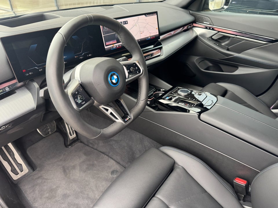 BMW i5 eDrive40 M-Sport Pro 4d