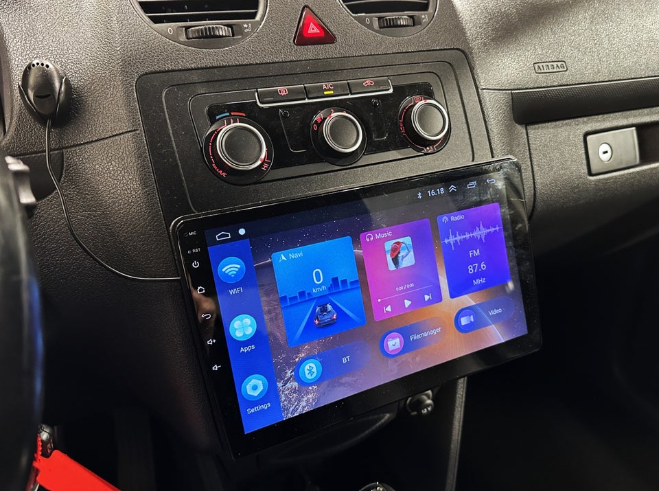 VW Caddy 1,6 TDi 102 Comfortline DSG BMT 4d