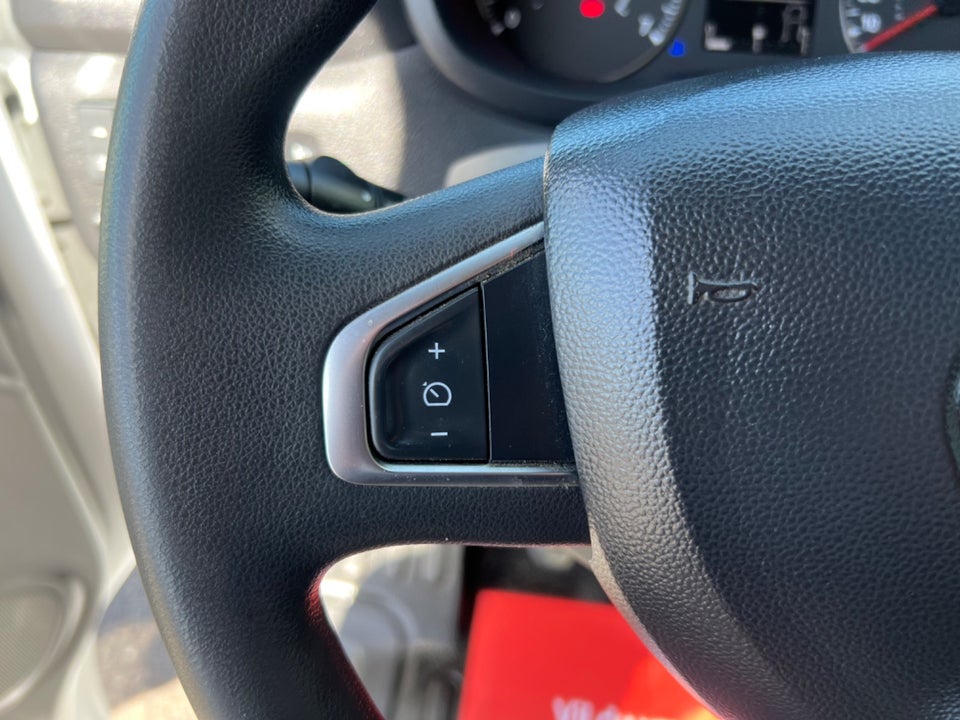 Renault Master IV T33 2,3 dCi 150 L2H2 Kassevogn