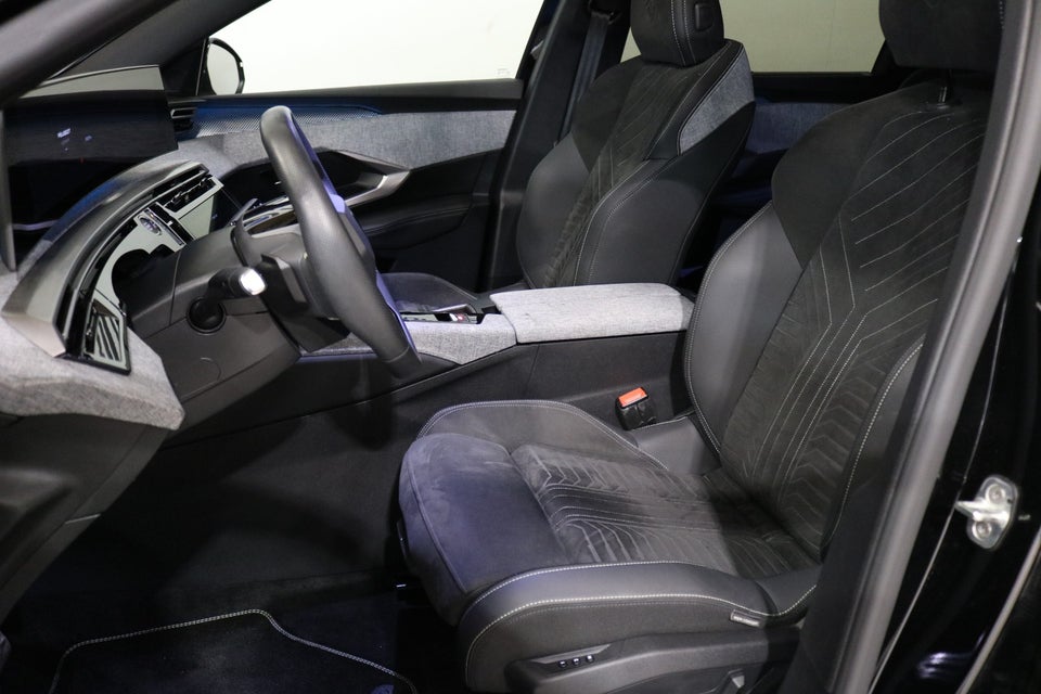 Peugeot e-5008 77 GT Pack 7prs 5d
