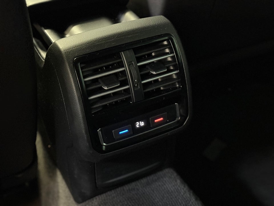 VW Passat 2,0 TDi 150 Highline Premium Variant DSG 5d