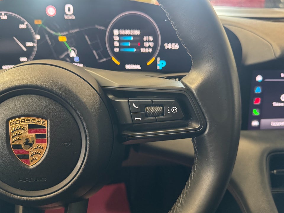 Porsche Taycan Performance+ 4d