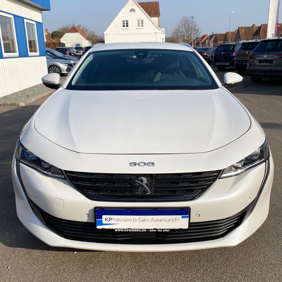 Peugeot 508 1,6 Hybrid Allure Pack SW EAT8 5d