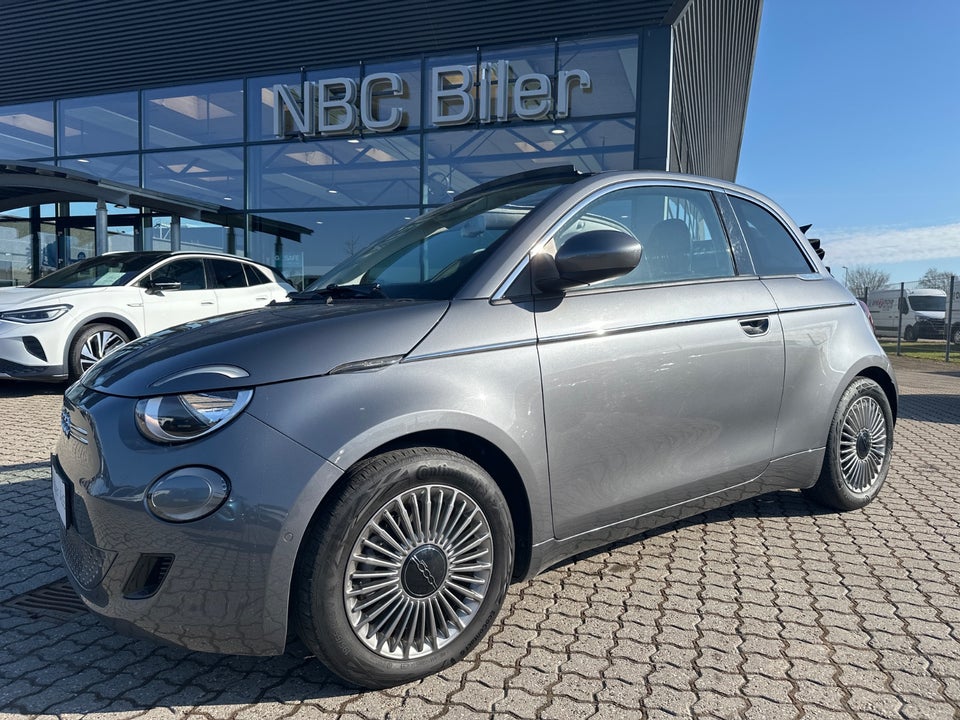 Fiat 500e 42 Icon Cabrio 2d