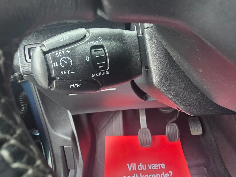 Peugeot 5008 1,5 BlueHDi 130 Allure Pack 7prs 5d