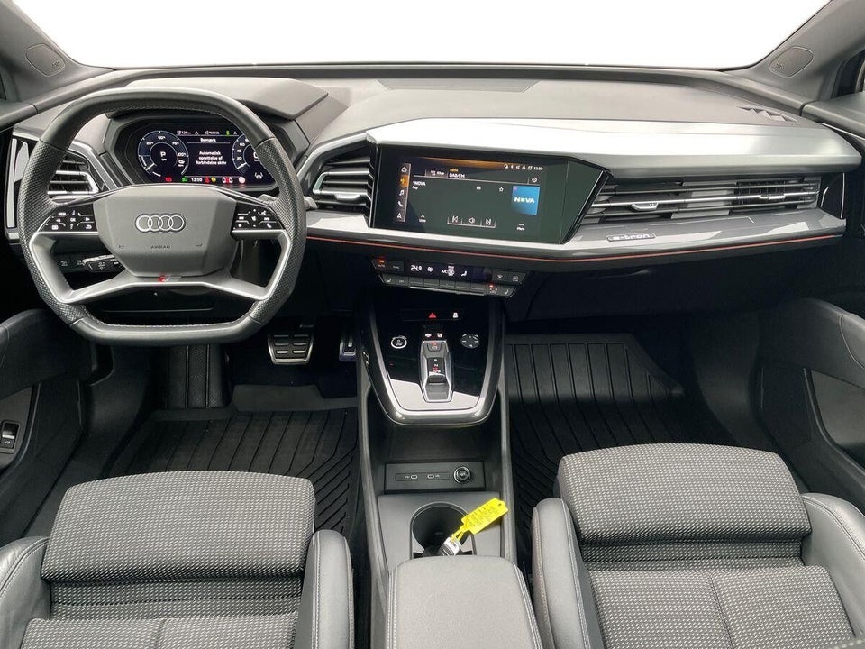 Audi Q4 e-tron 35 S-line 5d