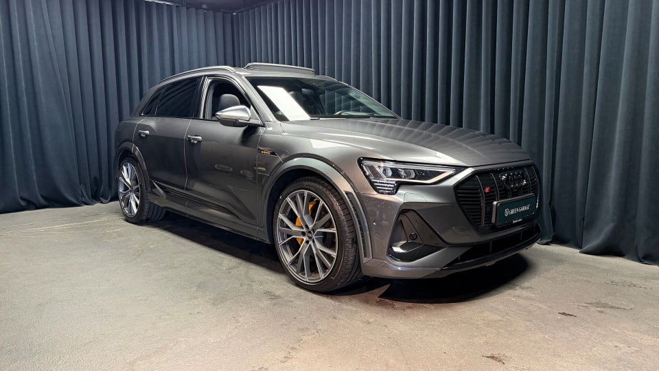 Audi e-tron S quattro 5d