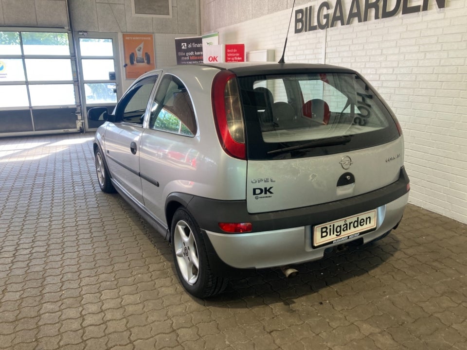 Opel Corsa 1,4 16V Sport 3d