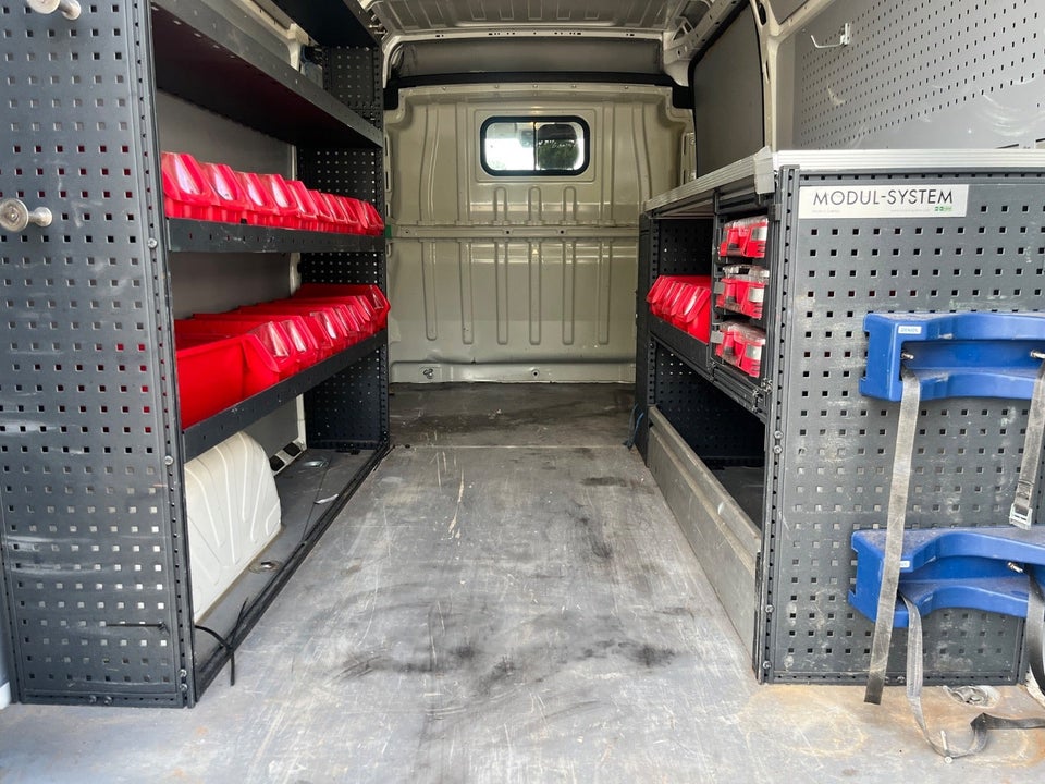 Peugeot Boxer 435 2,2 BlueHDi 165 L3H2 Premium