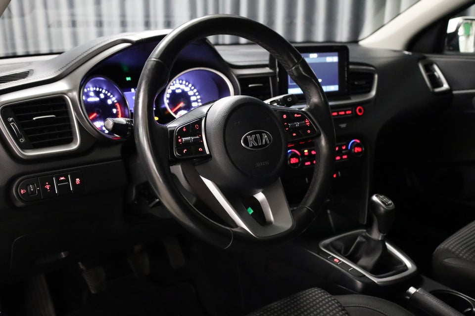 Kia Ceed 1,0 T-GDi Attraction 5d