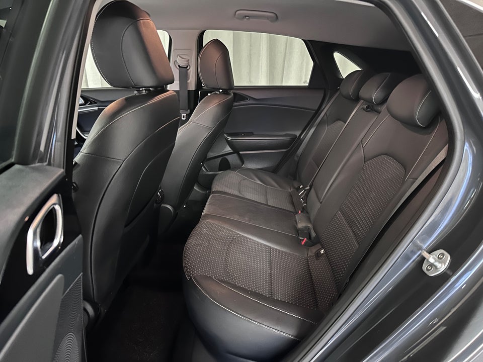 Kia Ceed 1,6 CRDi 136 Intro Edition DCT 5d